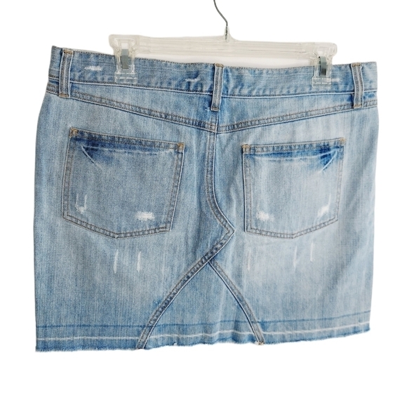Old Navy Jean Skirt Sz 10 Distressed Embroidered 100% Cotton Light Wash  Raw Hem - Picture 4 of 9